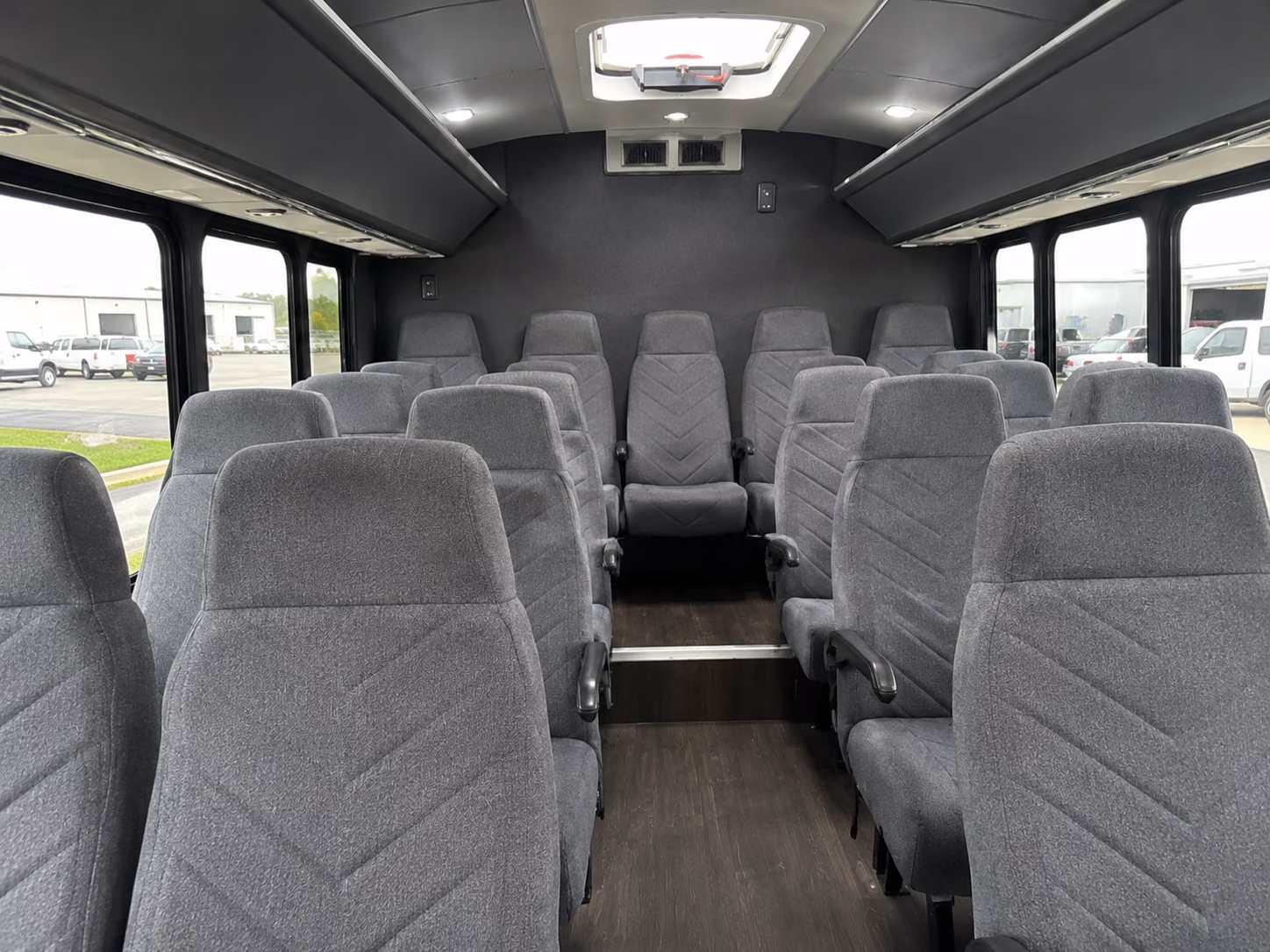 brea la habra charter buses